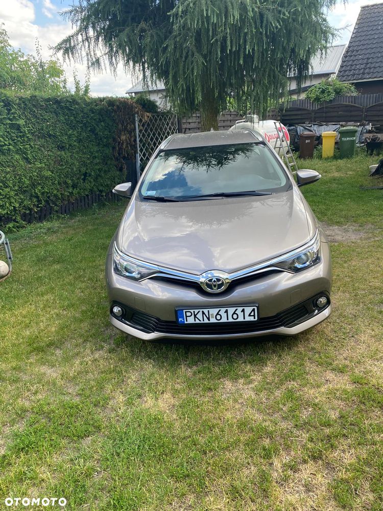 Toyota Auris 1.4 D-4D Comfort - 1