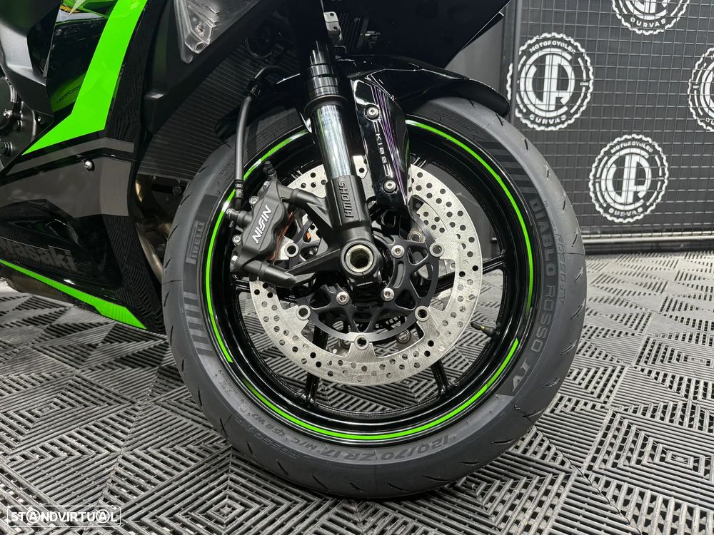 Kawasaki ZX 6R - 12