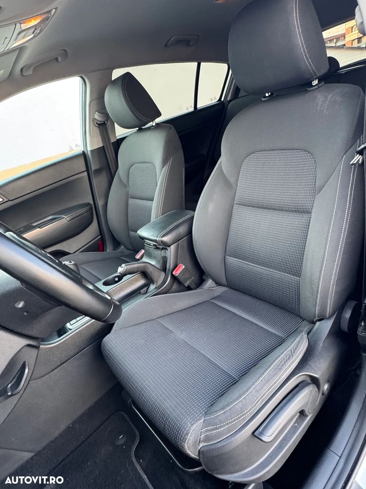 Kia Sportage 1.7 CRDI 2WD Spirit - 8