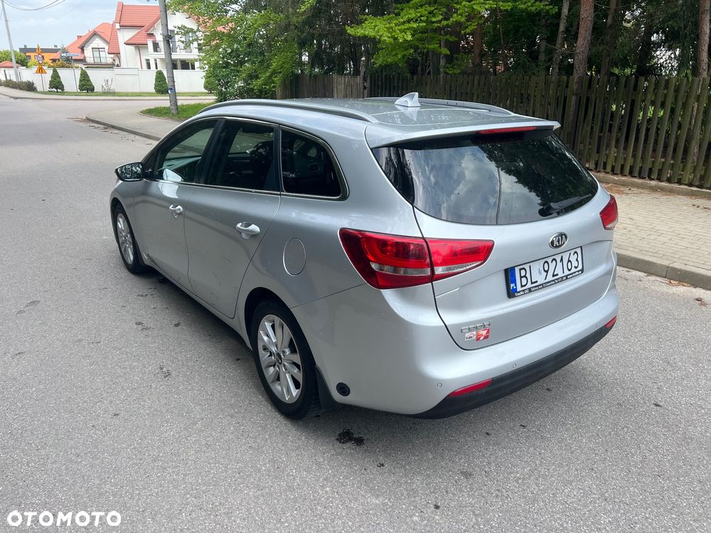 Kia Ceed 1.6 GDI DCT Platinum Edition - 4