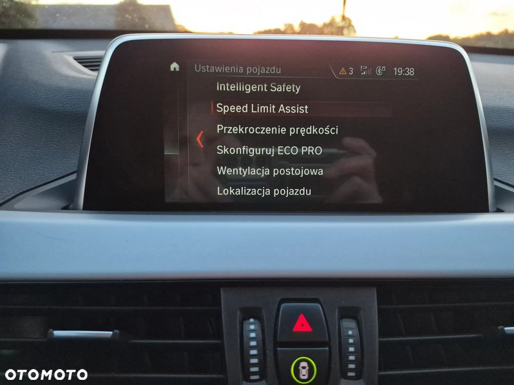 BMW X1 sDrive16d - 18