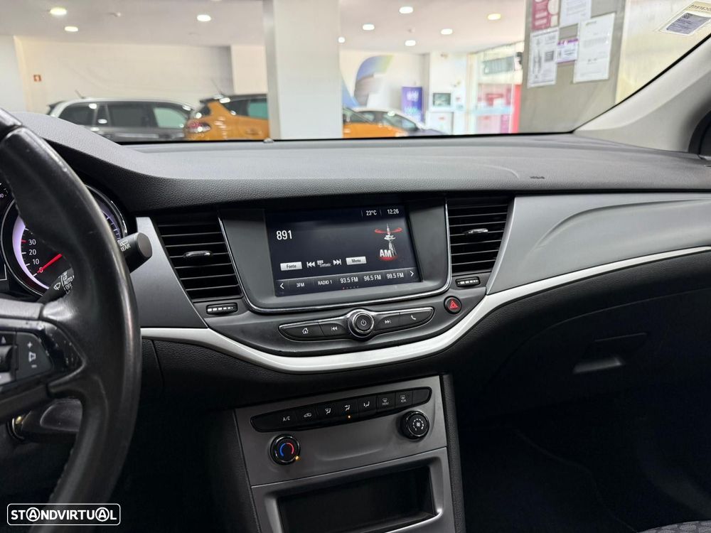 Opel Astra Sports Tourer 1.5 D Business Edition S/S - 18