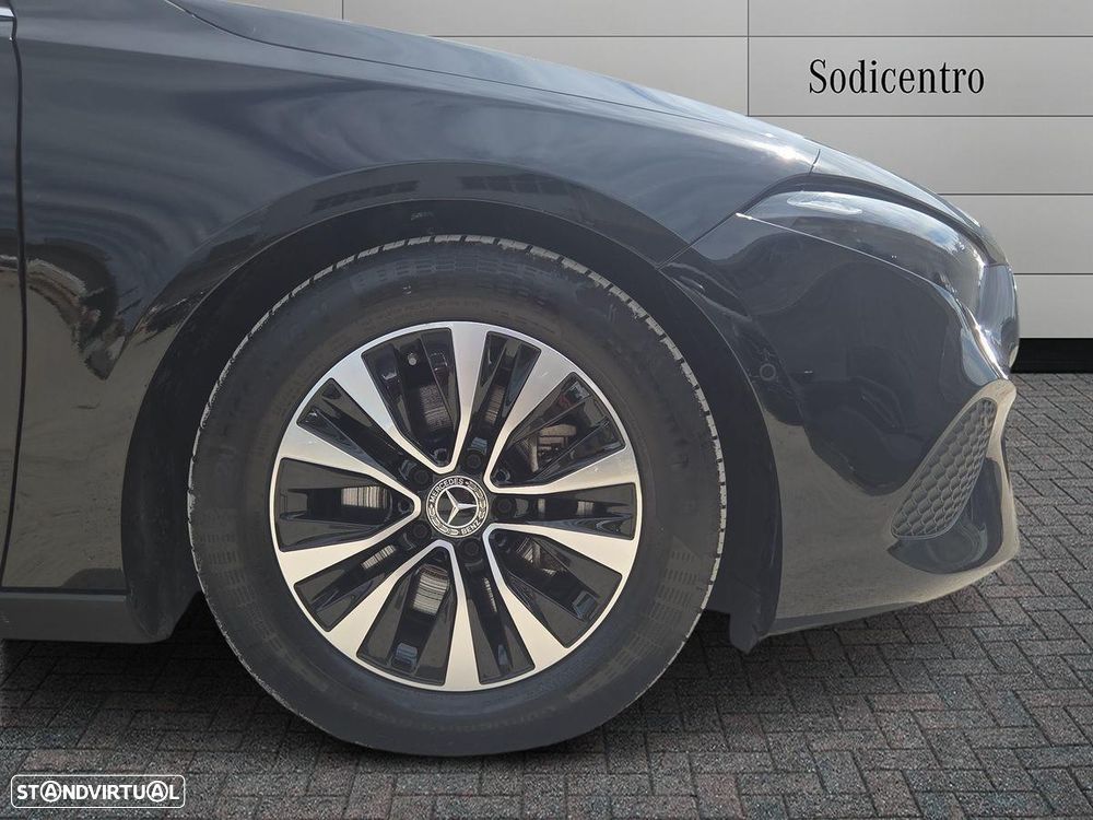 Mercedes-Benz A 200 Standard - 10