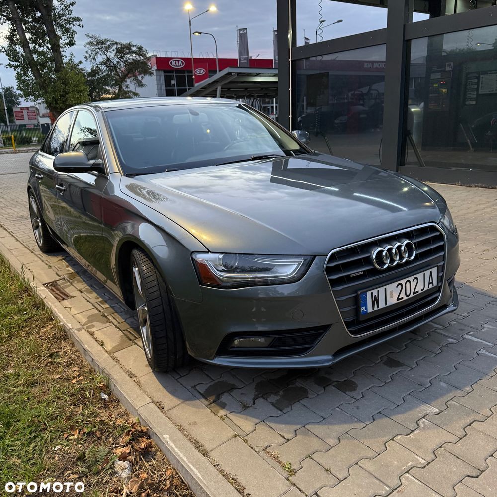 Audi A4 Limousine - 12