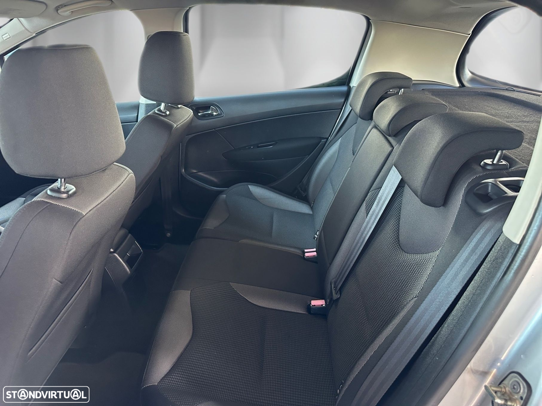 Peugeot 308 1.6 HDi Executive CVM6 - 11