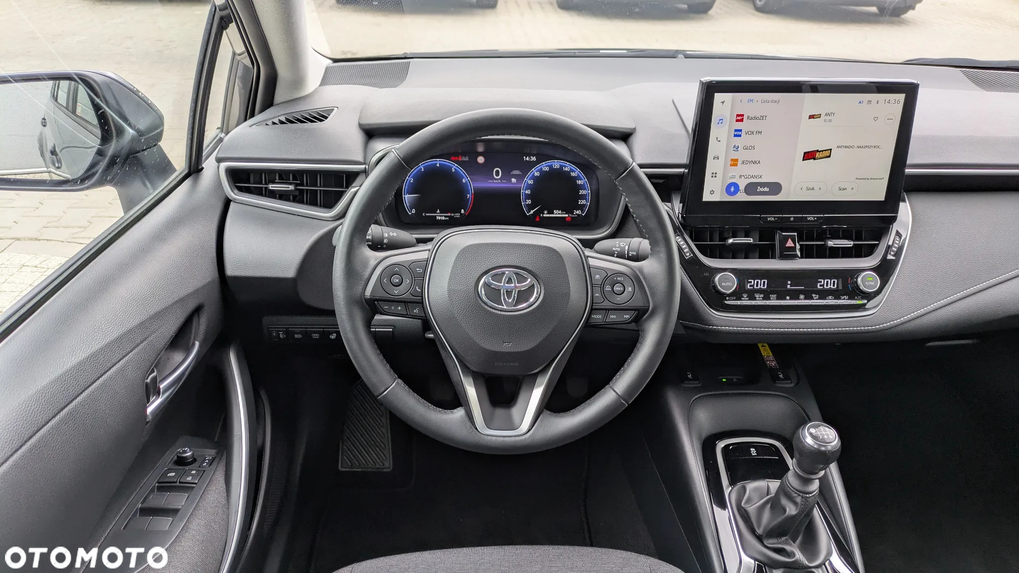 Toyota Corolla 1.5 Comfort - 13