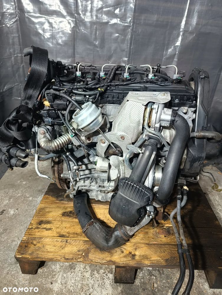 SILNIK VOLVO V70 XC60 S60 XC70 D5244T10 KOMPLETNY 10R TERMOSTAT NA 4 SRUBY - 1