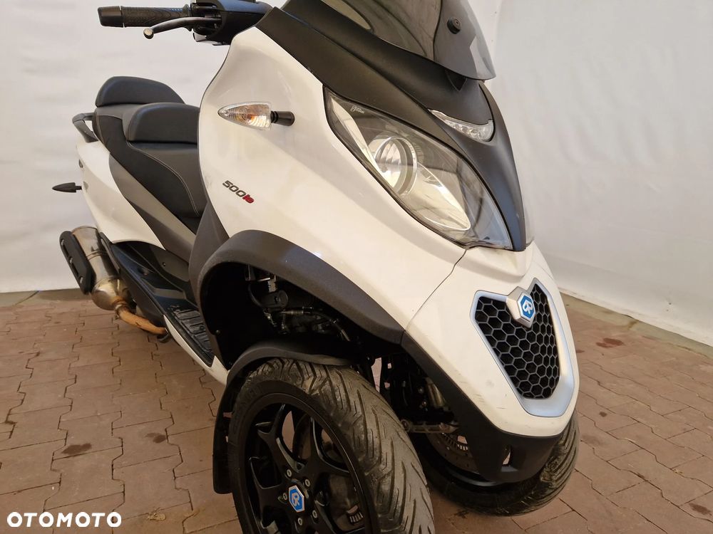 Piaggio MP-3 - 15