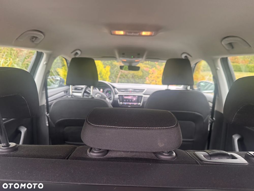 Skoda Superb 2.0 TDI Style DSG - 6