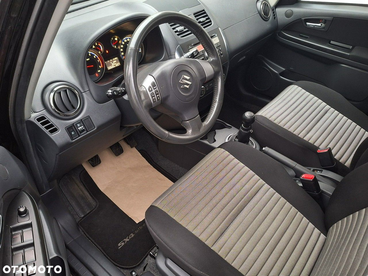 Suzuki SX4 - 12