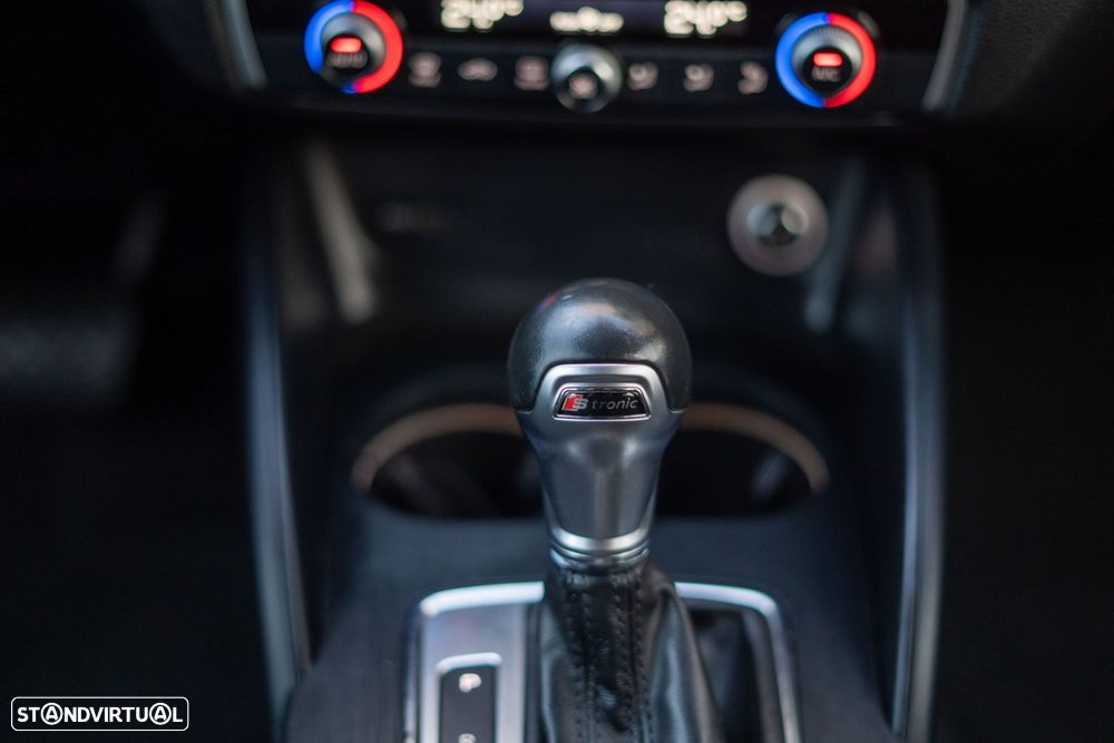 Audi A3 Sportback 30 TFSI S-line S tronic - 22