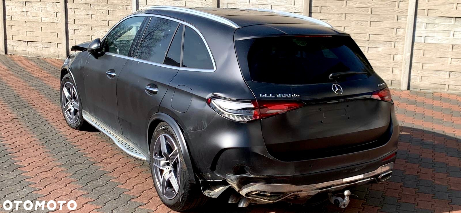 Mercedes-Benz GLC 300 de 4Matic 9G-TRONIC AMG Line Advanced - 4