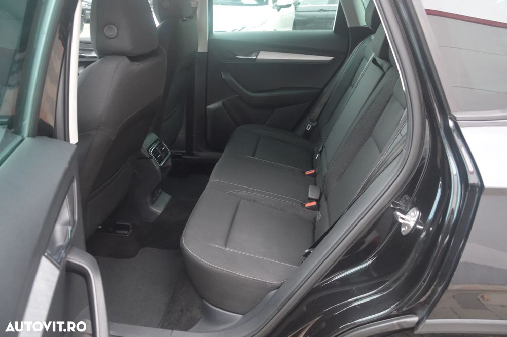Skoda Karoq 2.0 TDI SCR DSG Ambition - 24
