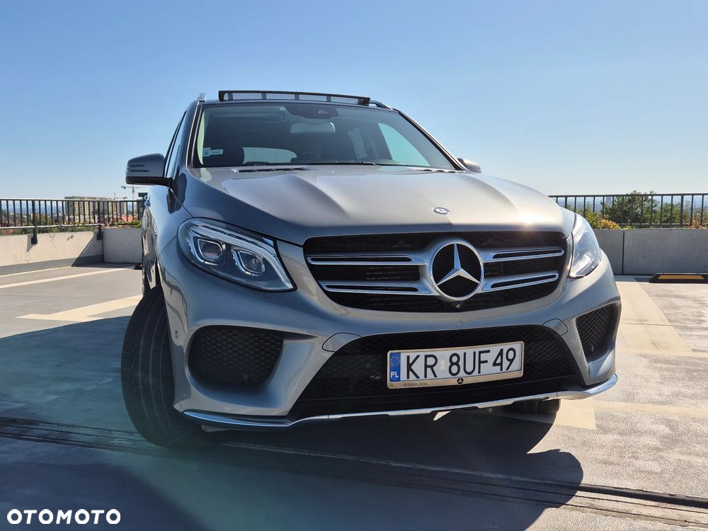 Mercedes-Benz GLE - 1