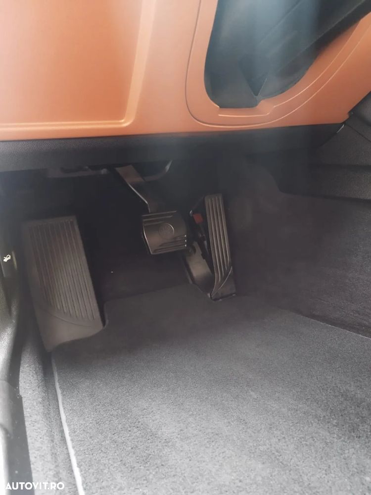 Alfa Romeo Giulia 2.0 Turbo 16V AT8 Business - 17
