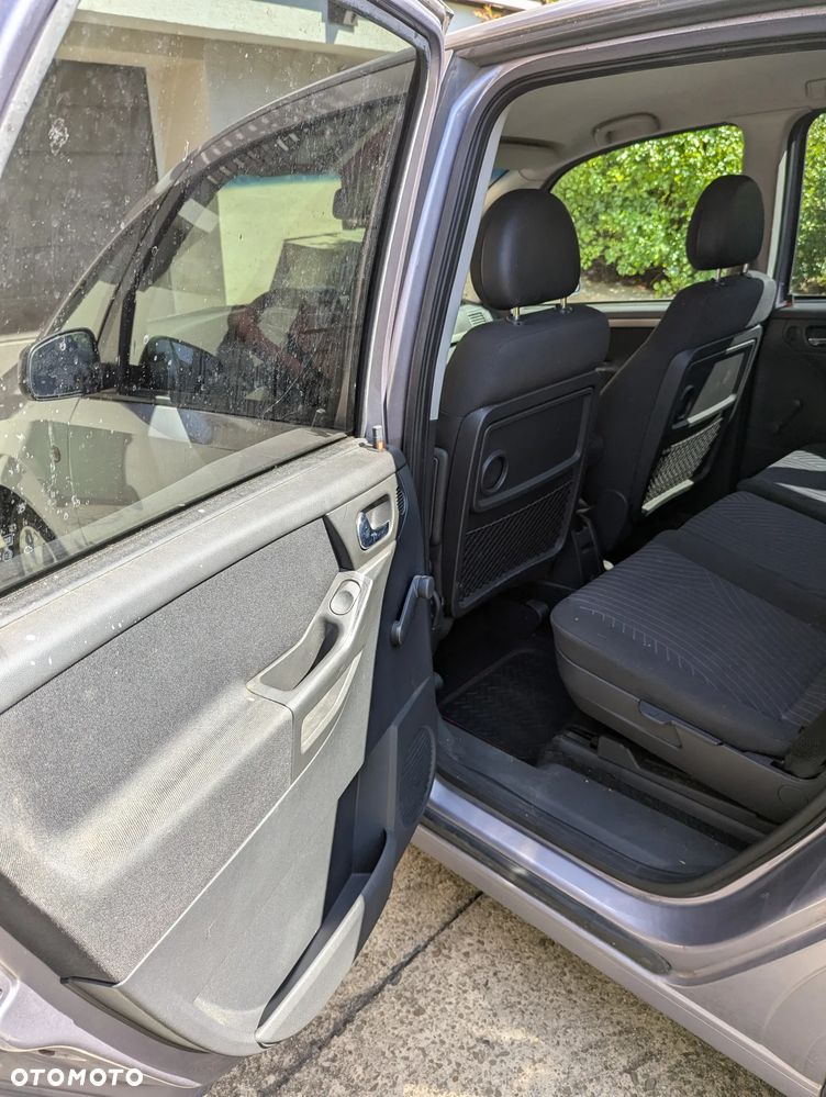 Opel Meriva - 9