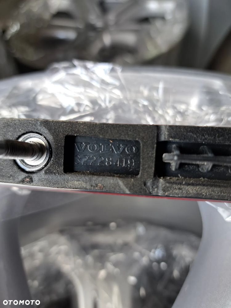 TRZECIE ŚWIATŁO STOP LAMPA TYŁ TYLNA VOLVO XC60 II 32228419 - 6