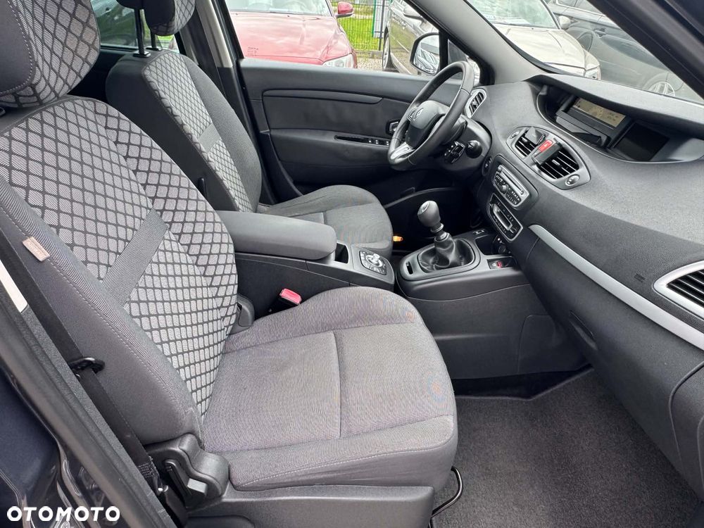 Renault Scenic 1.6 16V 110 Expression - 27