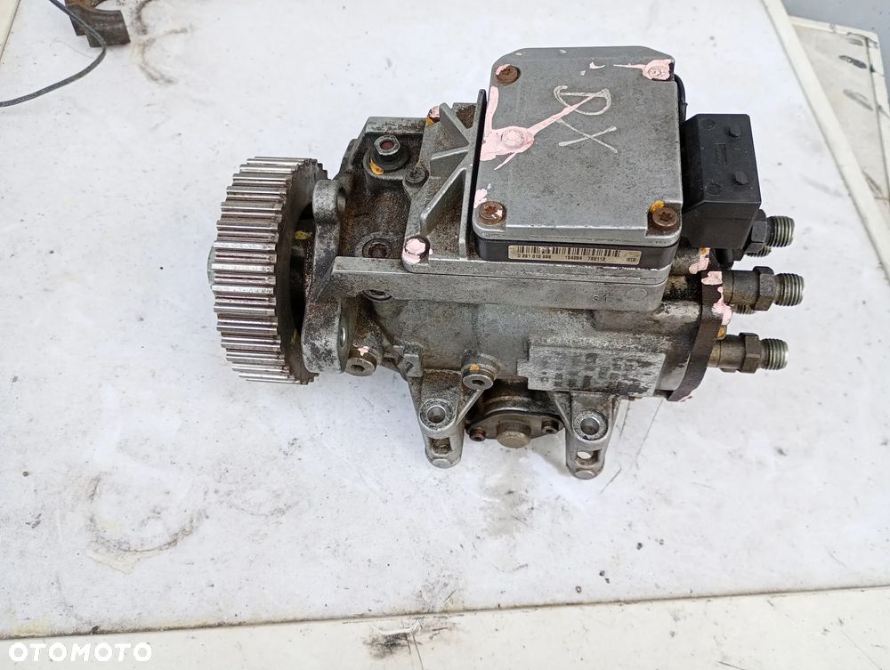 Poma wtryskowa VW 2.5TDi 05913003 DX - 2