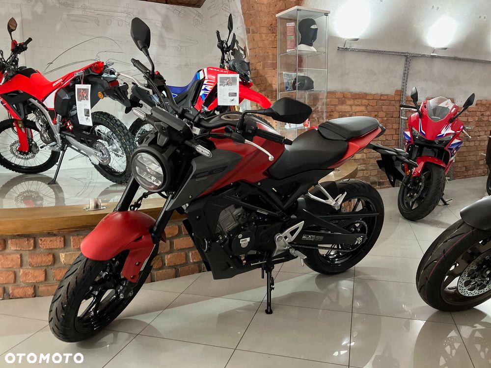 Honda CB - 1