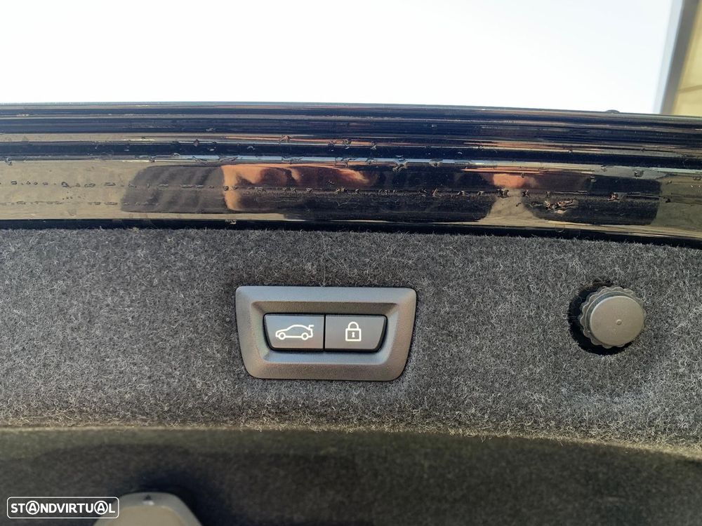 BMW 518 d Pack M Auto - 8