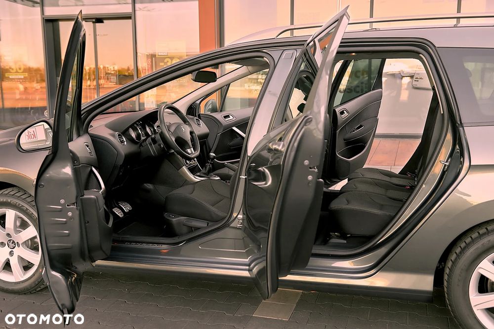 Peugeot 308 HDi FAP 150 Business Line Niveau 2 - 29