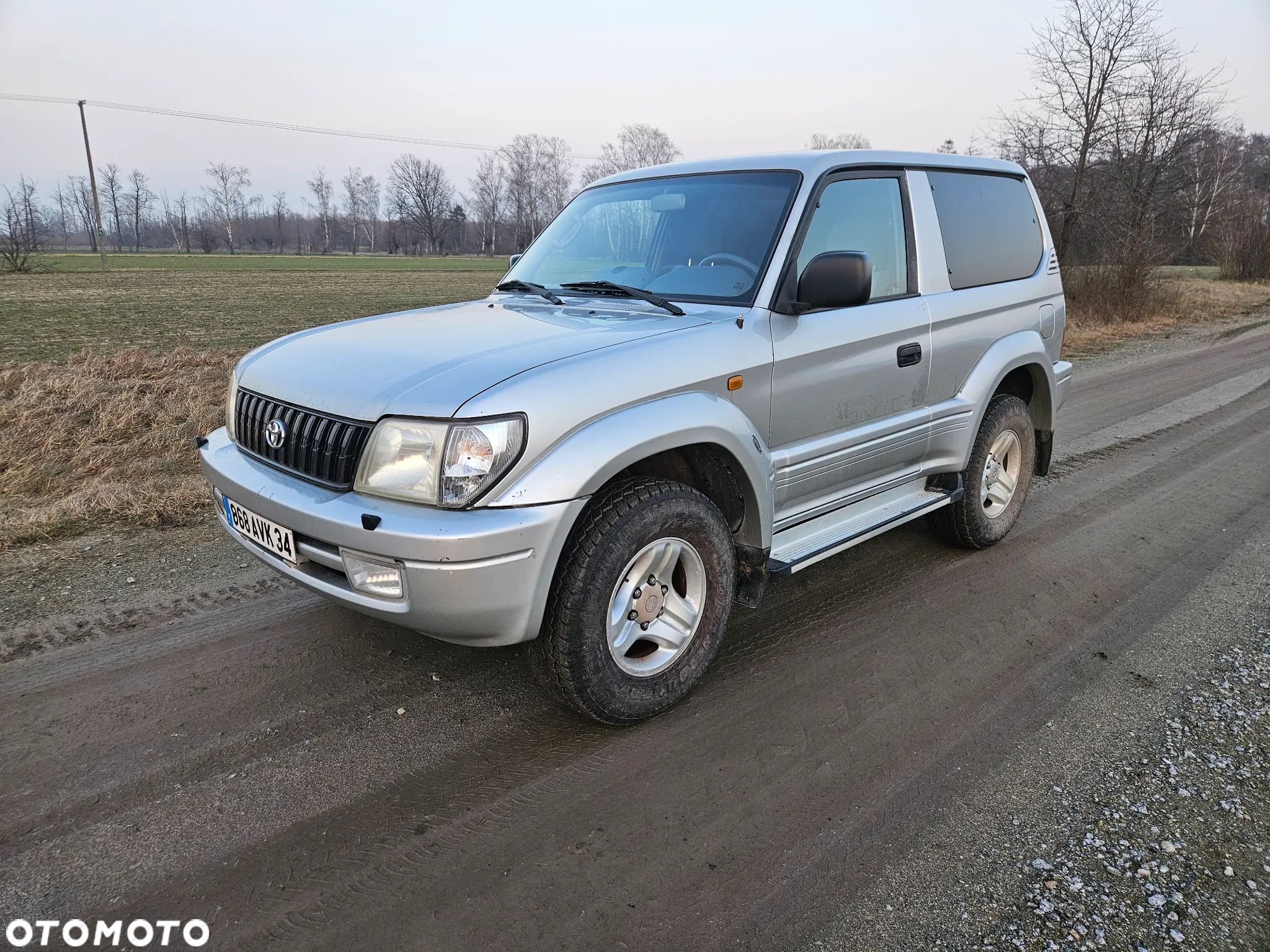 Toyota Land Cruiser - 1
