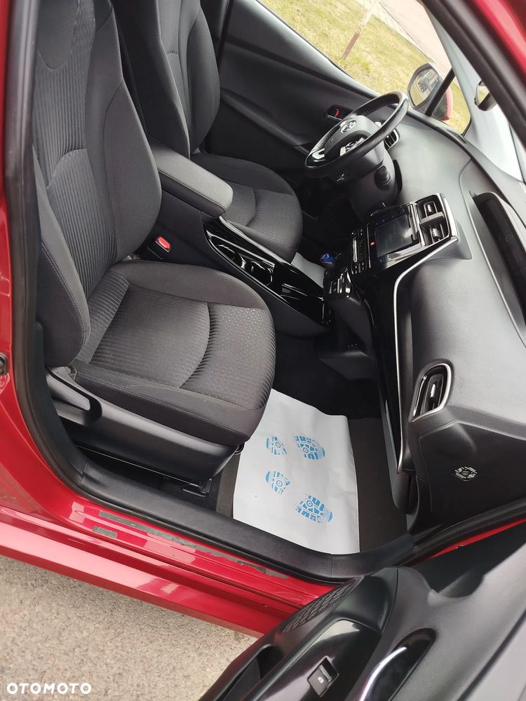 Toyota Prius Hybrid - 15