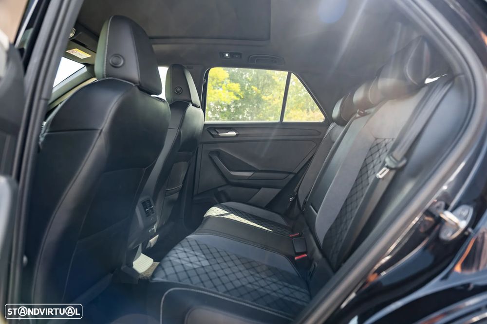 VW T-Roc 2.0 TDI R-Line DSG - 15