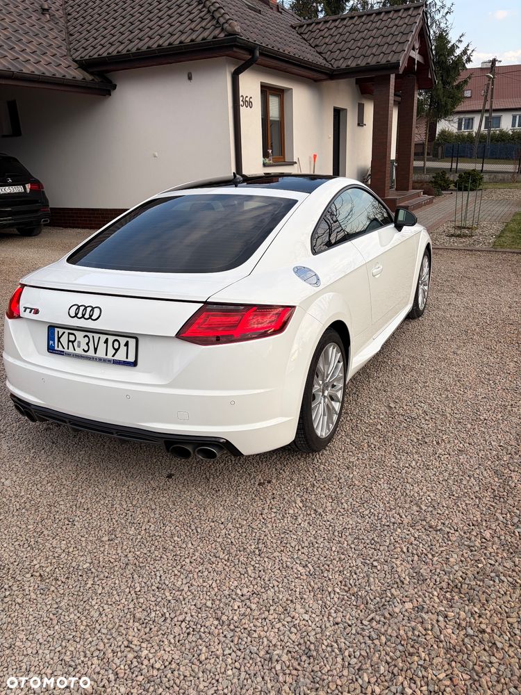Audi TT S Coupé - 3