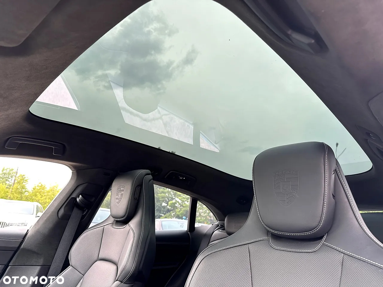 Porsche Taycan Turbo Cross Turismo - 32