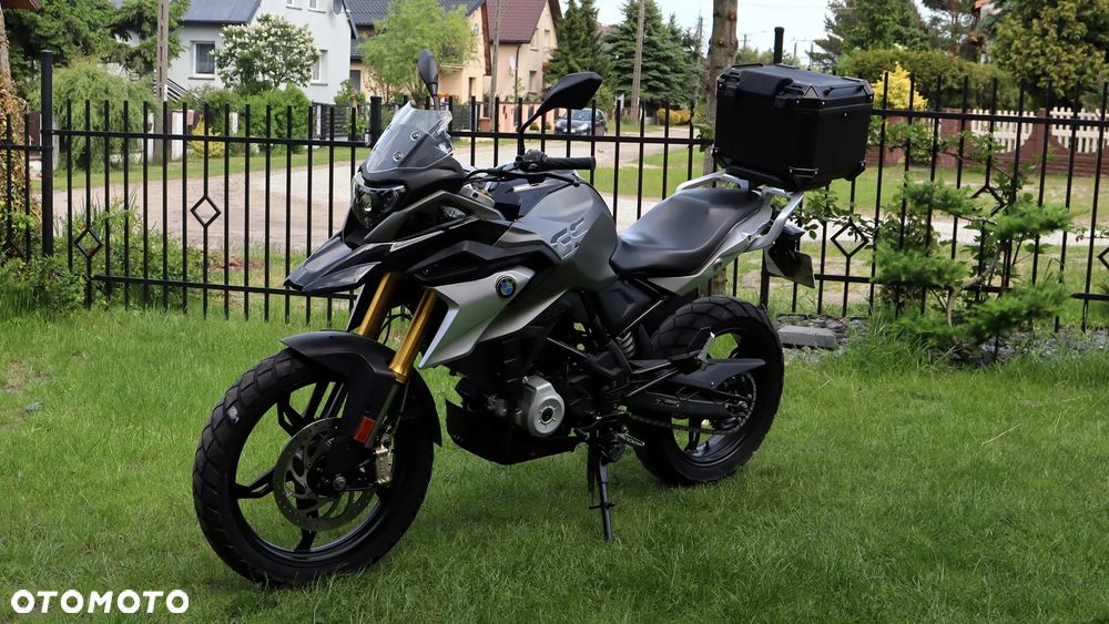 BMW G - 8