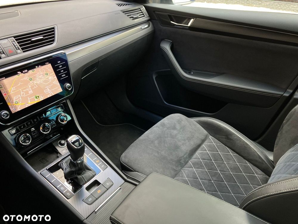 Skoda Superb 2.0 TDI SCR Sportline DSG - 16