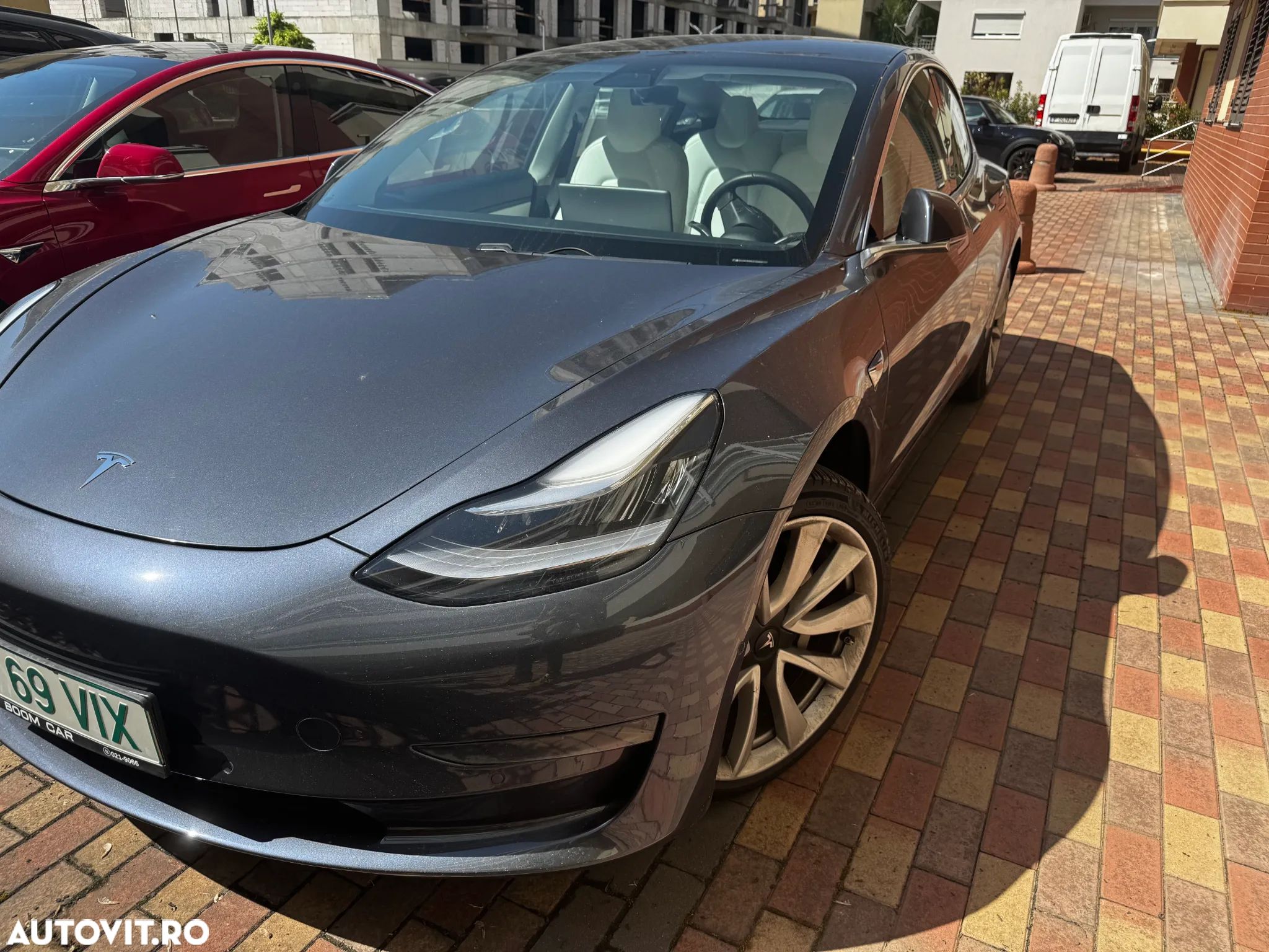 Tesla Model 3 - 1