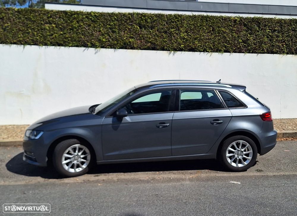 Audi A3 Sportback 1.6 TDI Attraction - 9