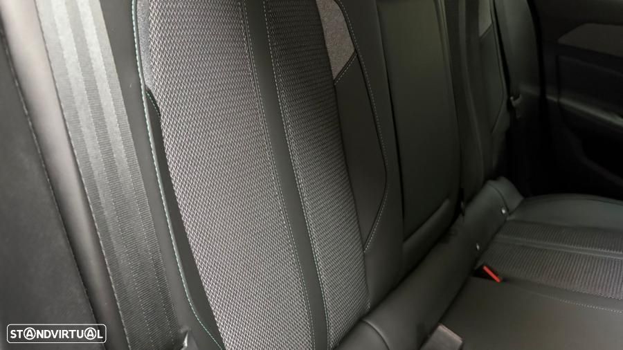 Peugeot 308 1.2 PureTech Allure Pack EAT8 - 29