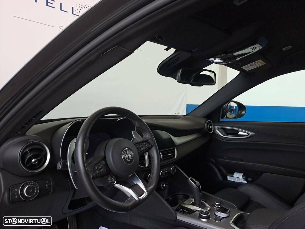 Alfa Romeo Giulia 2.2 D Sprint Q4 AT8 - 8