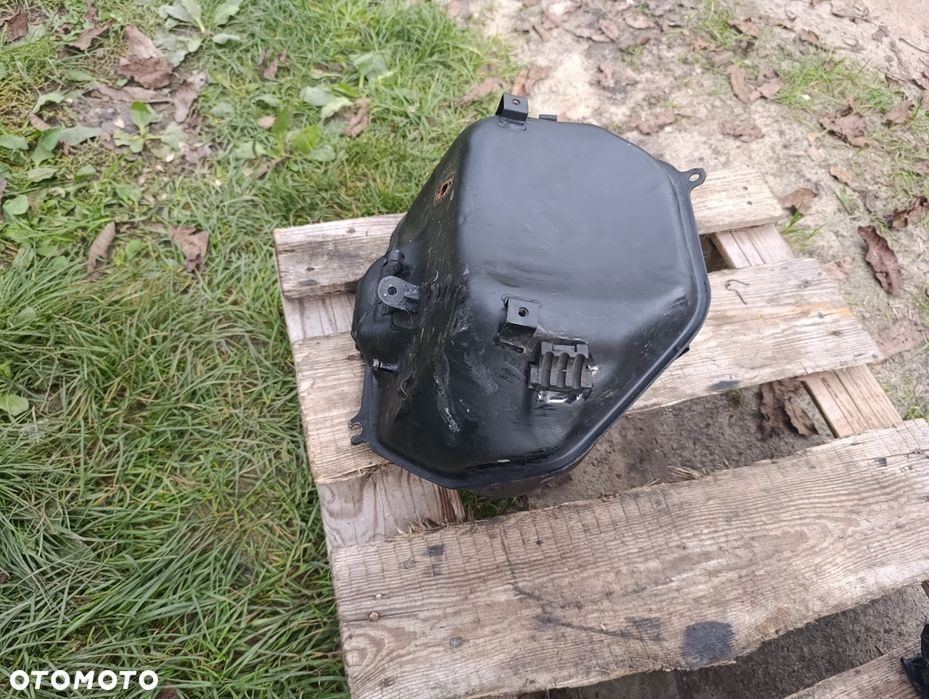 Zbiornik paliwa Yamaha Virago 535 XV 2YL Dolny bak paliwowy części E1 - 3