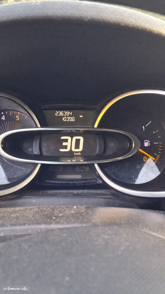 Renault Clio Sport Tourer - 2