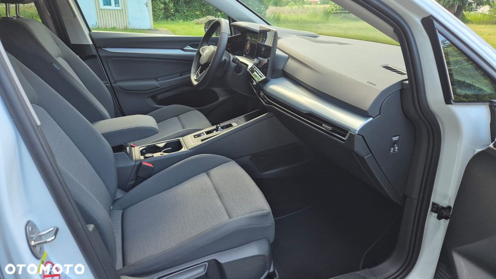 Volkswagen Golf - 28