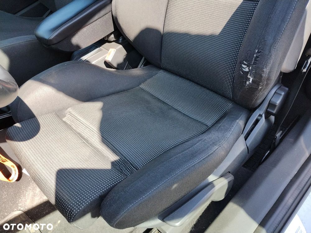 Opel Astra 1.8 Sport - 18