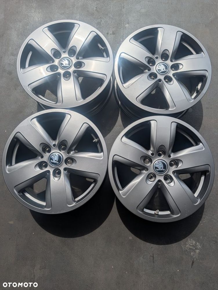 FELGI ALUMINIOWE Skoda 7" x 16" x 5x112 x 57,1 x ET47 JAK NOWE