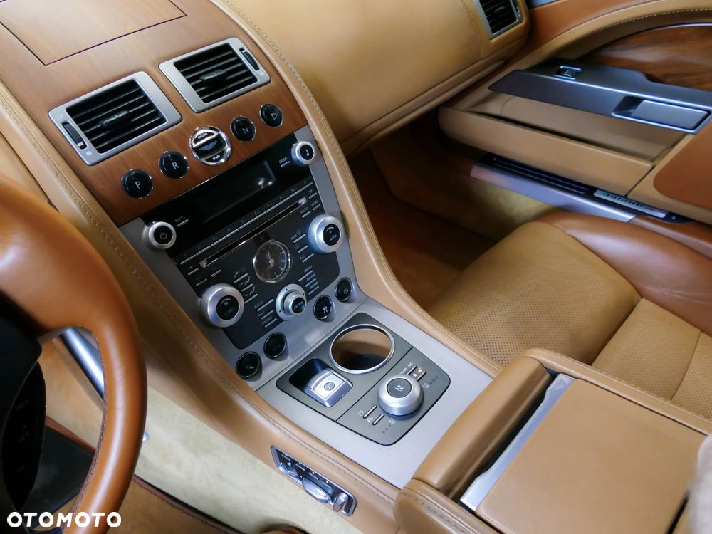 Aston Martin Rapide Luxe Touchtronic II - 16