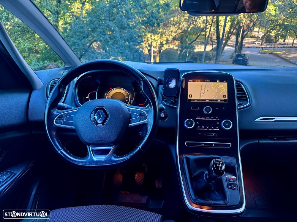 Renault Scénic 1.5 dCi Exclusive SS - 9