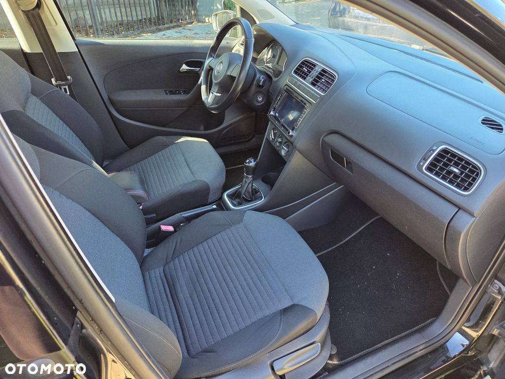 Volkswagen Polo - 10