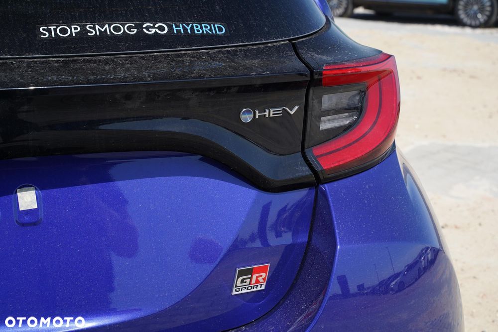 Toyota Yaris Hybrid 1.5 GR Sport - 24