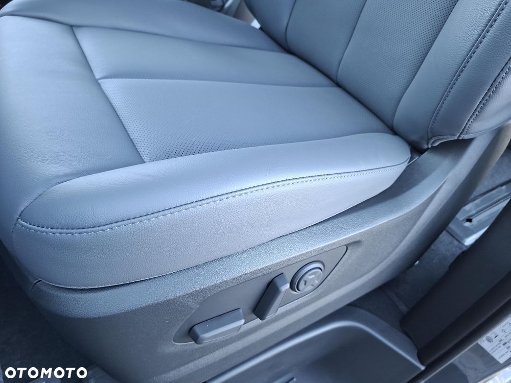 Hyundai Staria 1.6 T-GDI HEV Smart VIP - 15