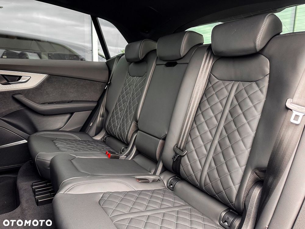 Audi Q8 - 40