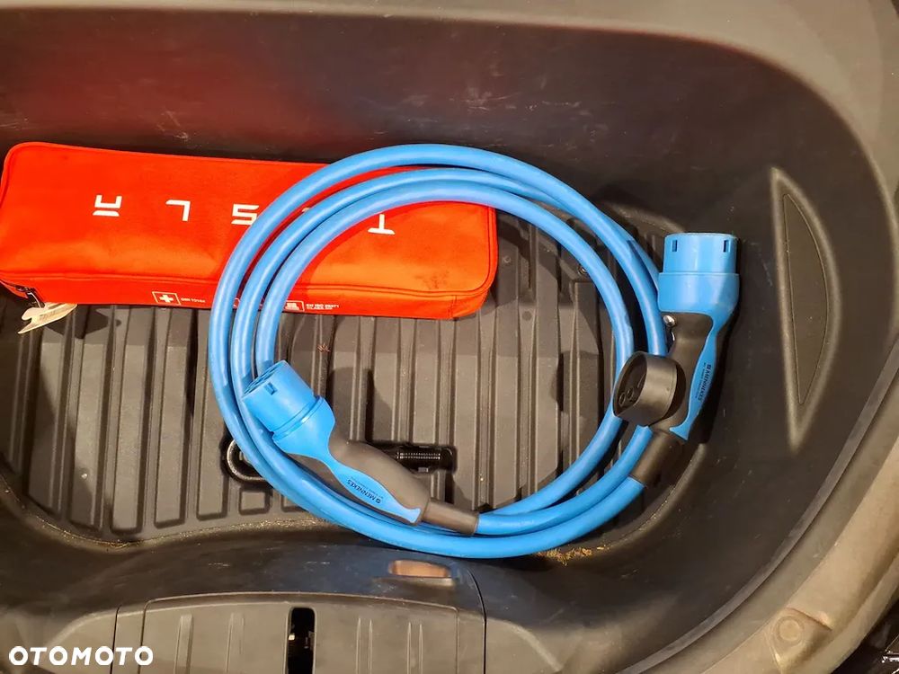 Tesla Model 3 - 15