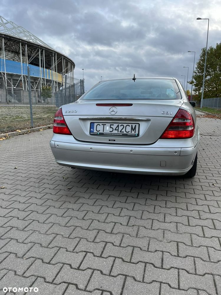 Mercedes-Benz Klasa E 280 CDI Avantgarde DPF - 4